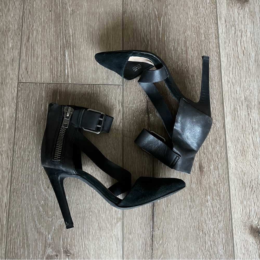 Joe’s black heels